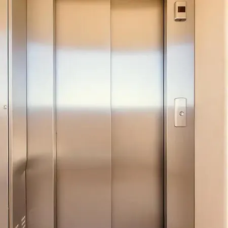 Nissi 2 And Sea View Free Wifi Διαμέρισμα