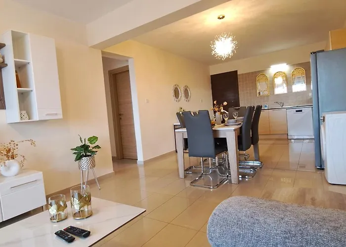 Appartement Nissi 2 And Sea View Free Wifi